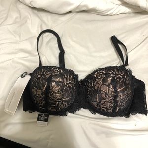 Marilyn Monroe bra